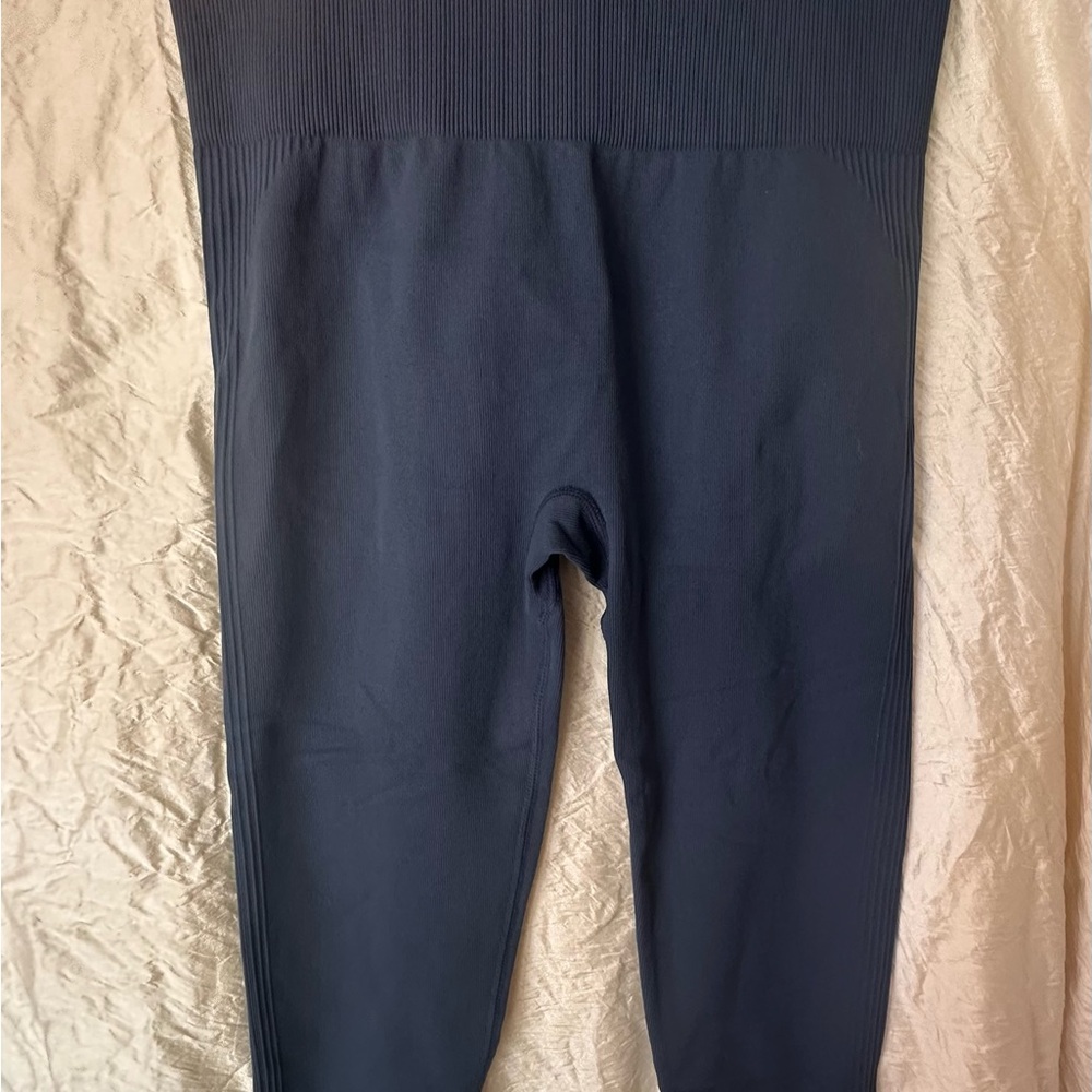 Navy High-Waisted Leggings